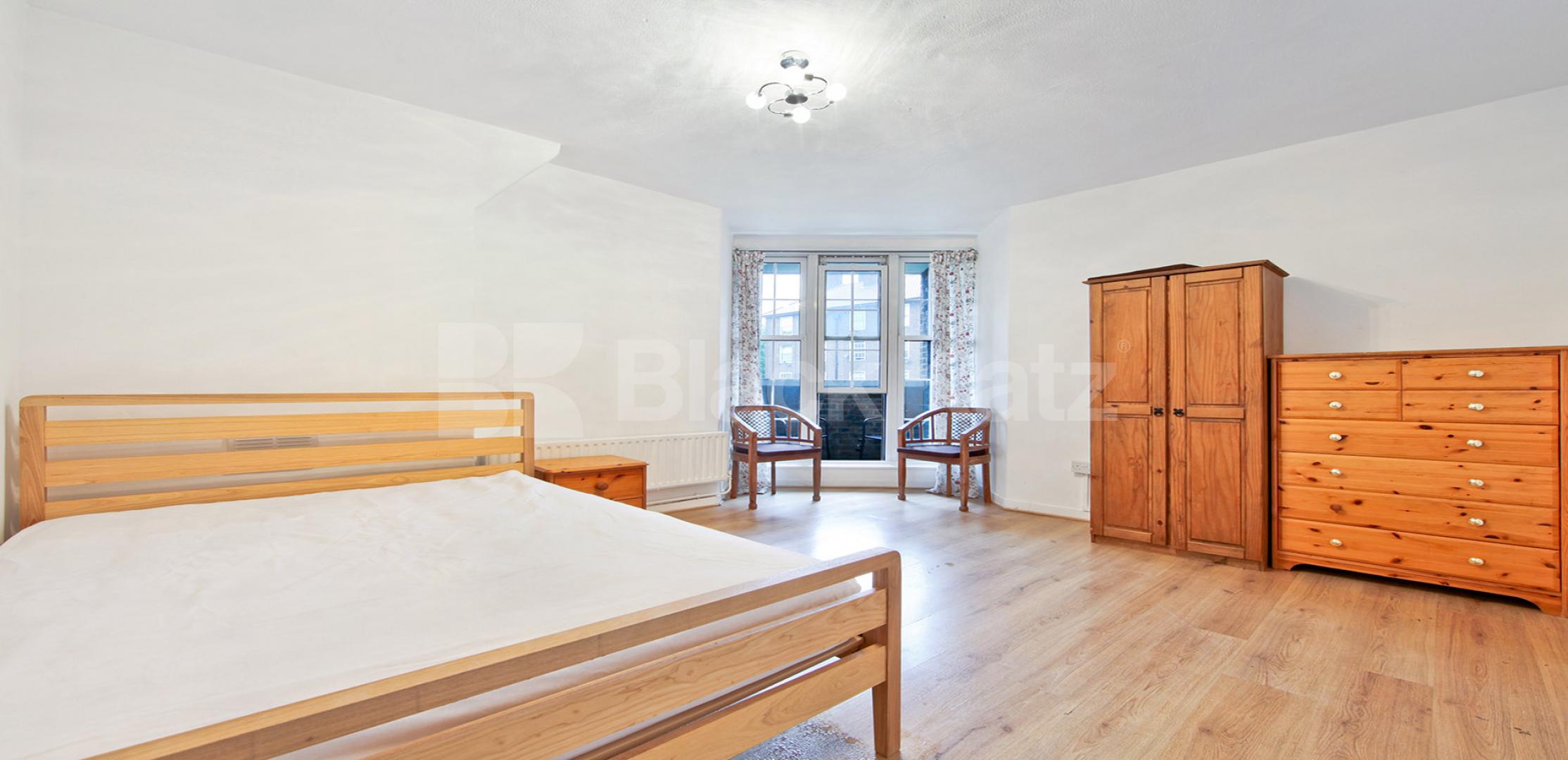 			LET , 3 Bedroom, 1 bath, 1 reception Apartment			 Mawbey Road, SE1